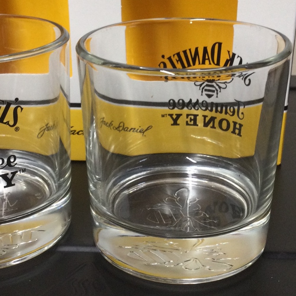 New 2 Jack Daniels Glasses With Gift Box - Picture 5 of 6